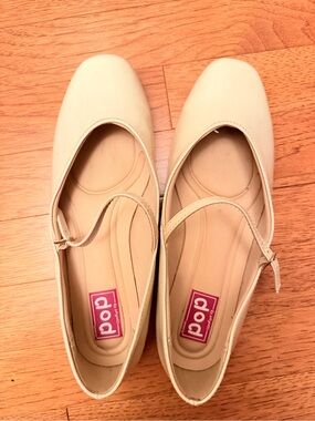 Pop Comfort Cream Mary Jane Flats with Adjustable Strap